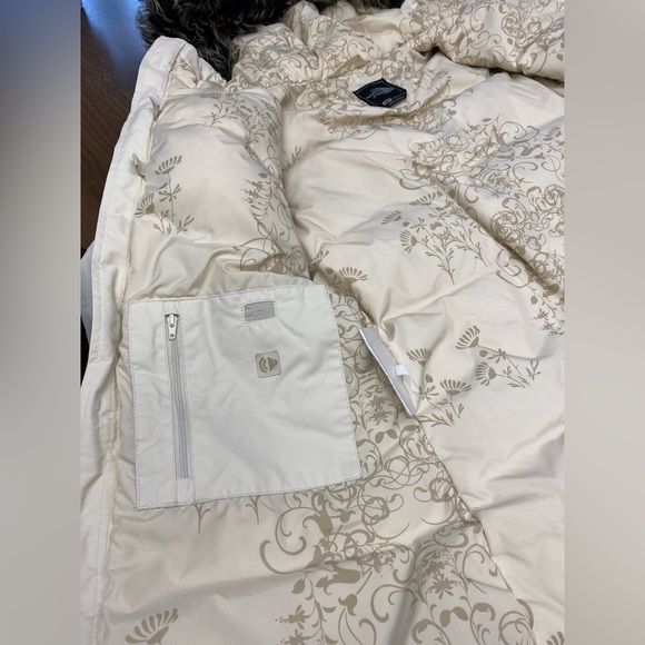 The North Face Hyvent Goose Down Parka - Picture 16 of 16